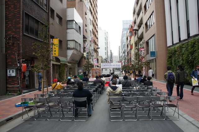 神田古本祭り２.jpg