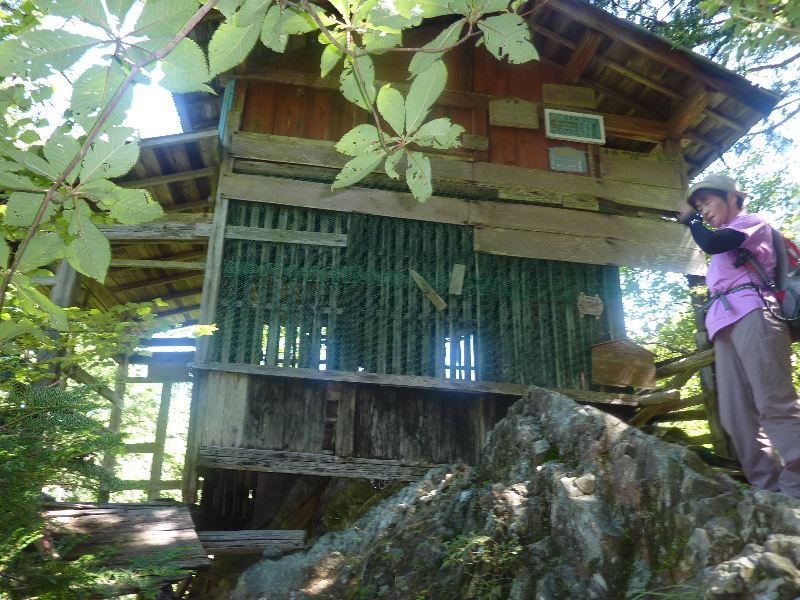 根本山奥の院