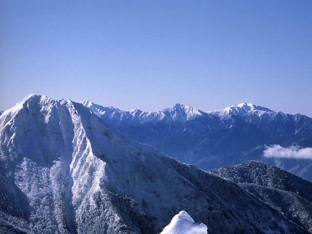 SierraAkaishiB.JPG