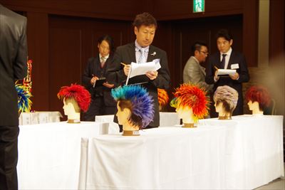 第63回 東海北陸理容競技大会in富山 第4部門 メンズトレンド・オン・ストリートヘア審査中