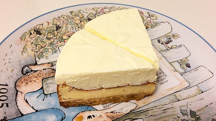 東さんダブルチーズケーキ.jpg