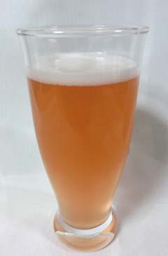ピーチホワイトエール_glass.jpg