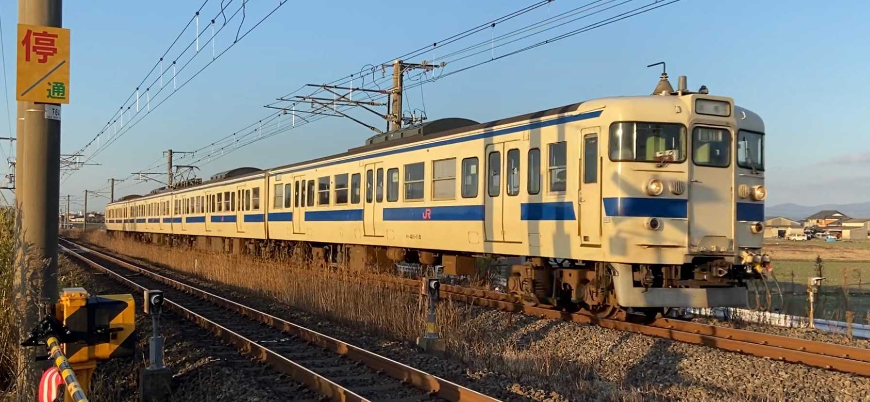 鉄道部品　JR九州　415系白電　783系 JR九415系Fo125編成(FO125編成)の編成データ、編成表、ニュース