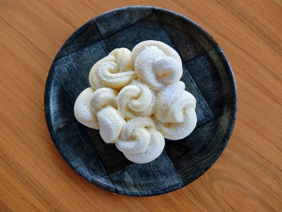  ハイジの白パン 成形 花 Air lace bun molding dough
