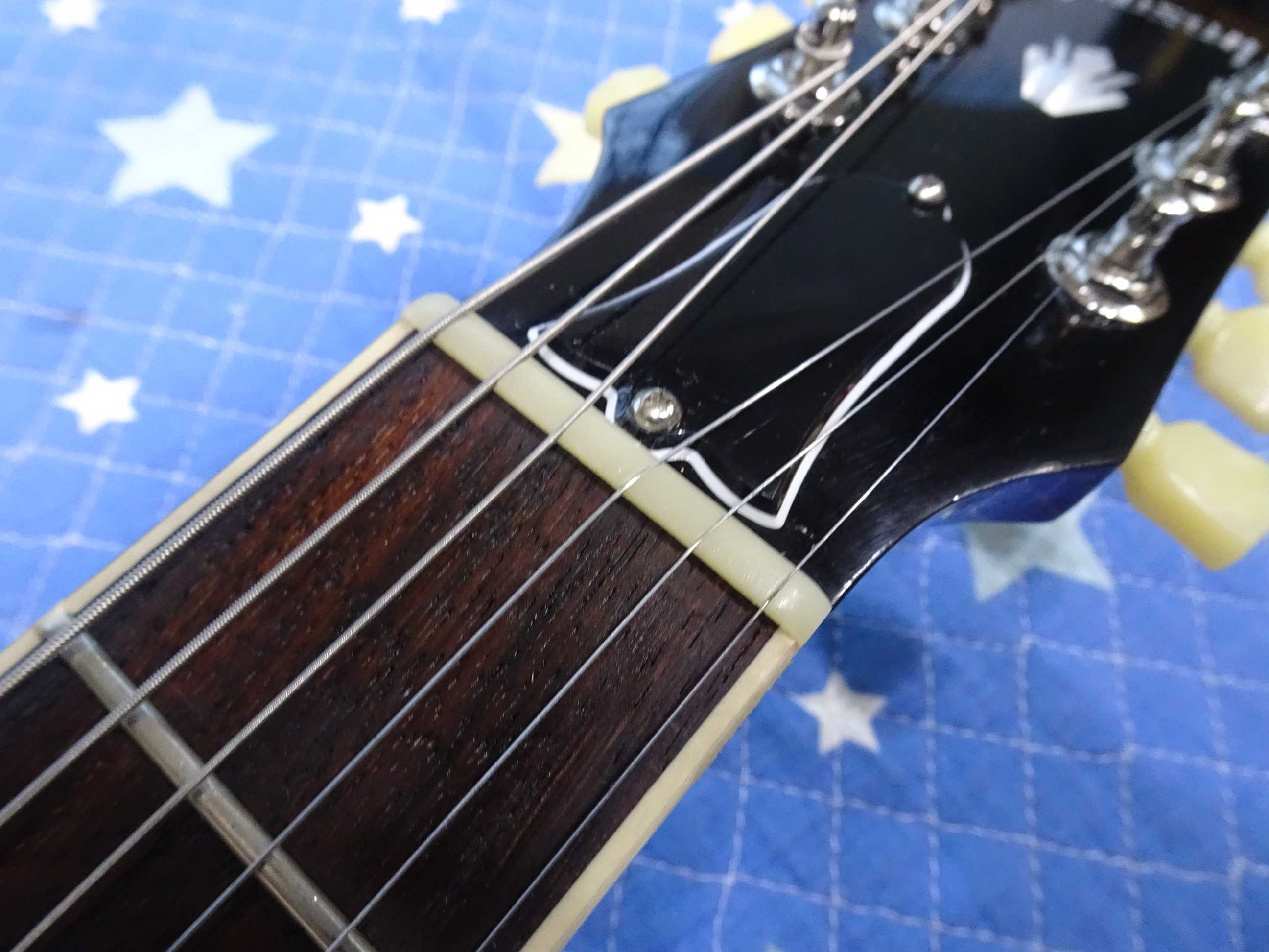 ?Gibson ES-335 ナット交換 | 青春のギターリペア K2ギター 