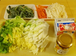 サケの味噌クリーム煮 材料.jpg
