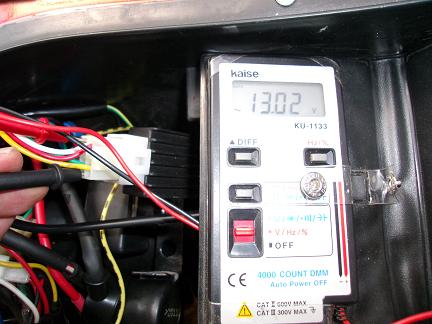 ﾚｷﾞｭﾚﾀｰ入力電圧