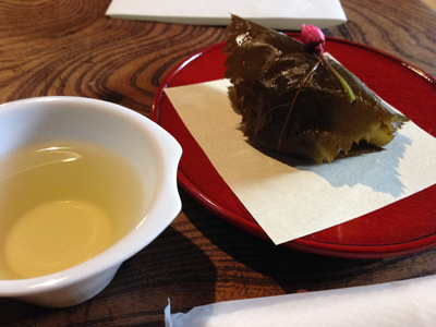 桜餅withほうじ茶