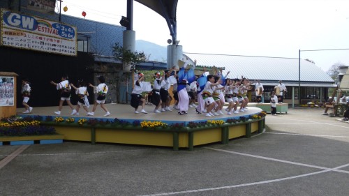 2013.04.14_吉野川オアシスでの阿波踊り