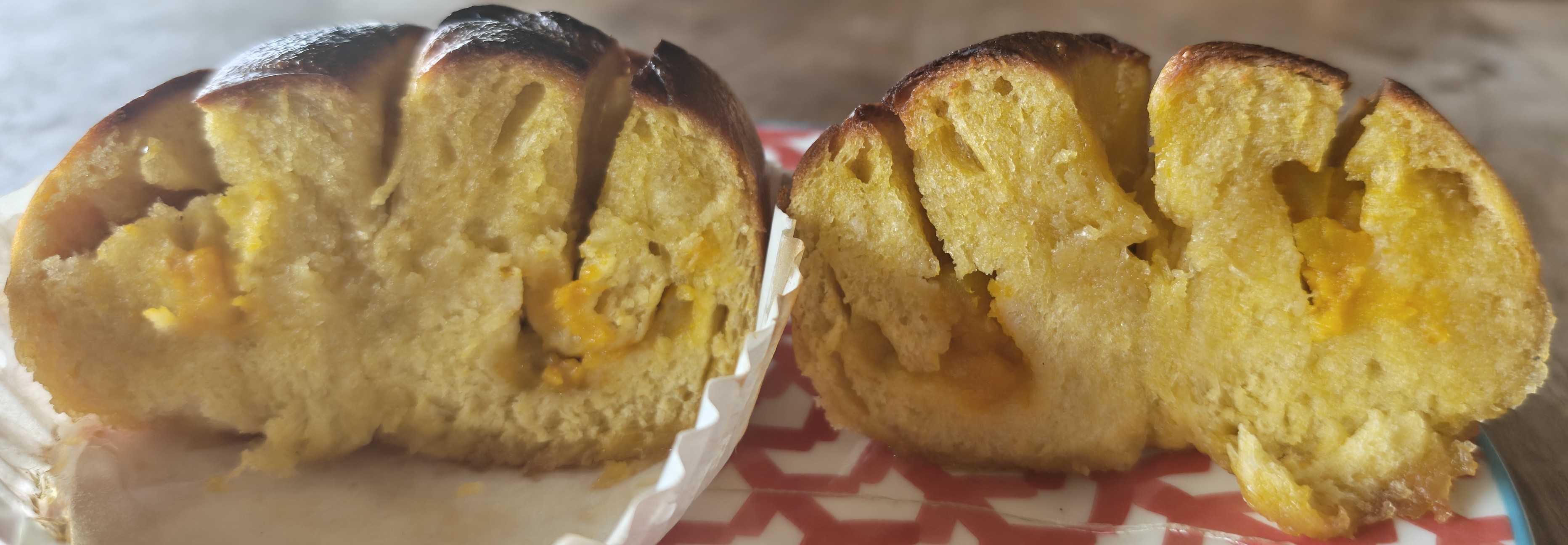 滋賀県　スコーン・ベーグルのお店　inari bakery　通販　かぼちゃメープルバターの断面