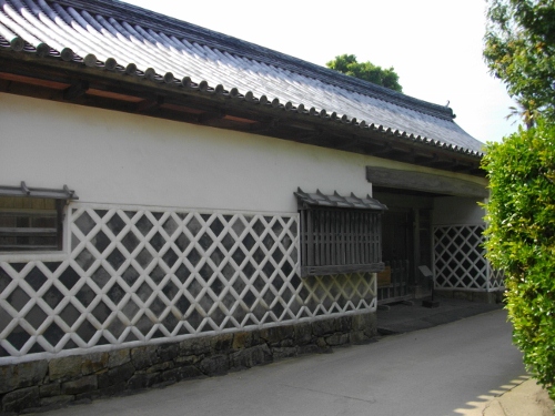 堀内口羽家住宅表門 (500x375).jpg