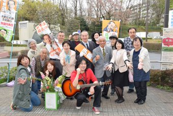 入間基地で浮かれ顔.jpg