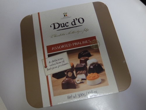 コストコ　チョコレート　DUC'D0 PRALINES　1,488円也（300円引き）