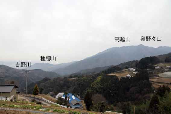 淵名からみた高越山♪