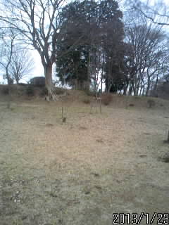 足利義氏の墓所３