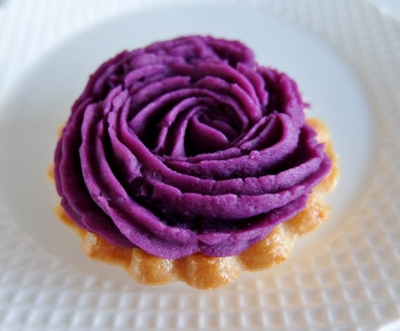 紫いもクリームタルト バラ tart 芋 ハロウィーン