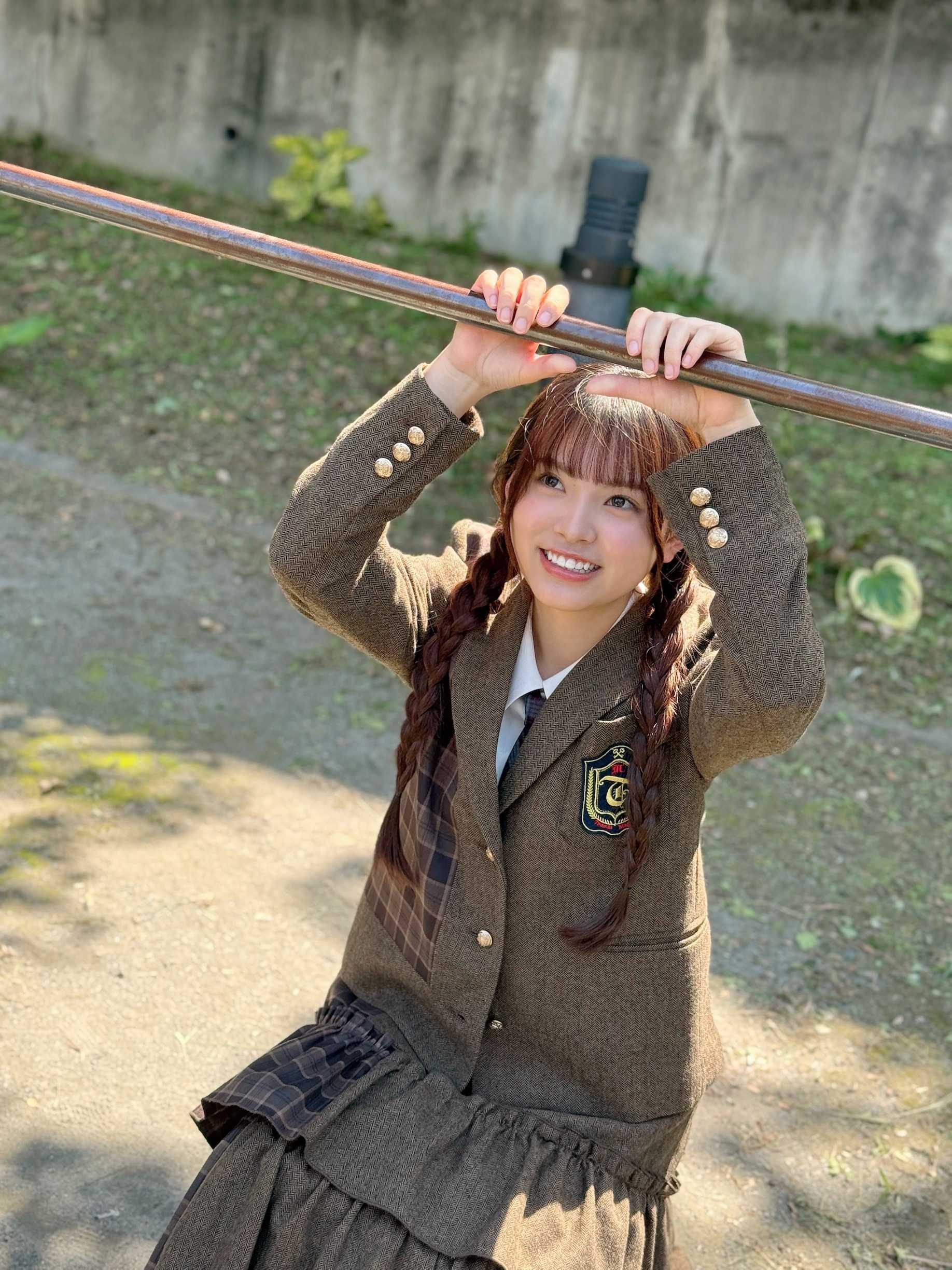 ☆乃木坂46♪6期生；森平麗心『アップトゥボーイ12月号』で初グラビア