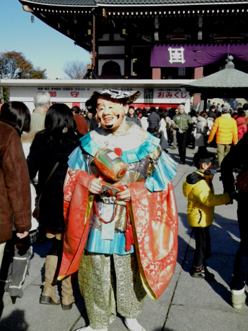 池上本門寺境内にて