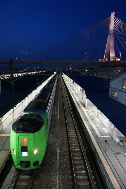 東京駅 北陸新幹線から ス―パー白鳥青森駅3