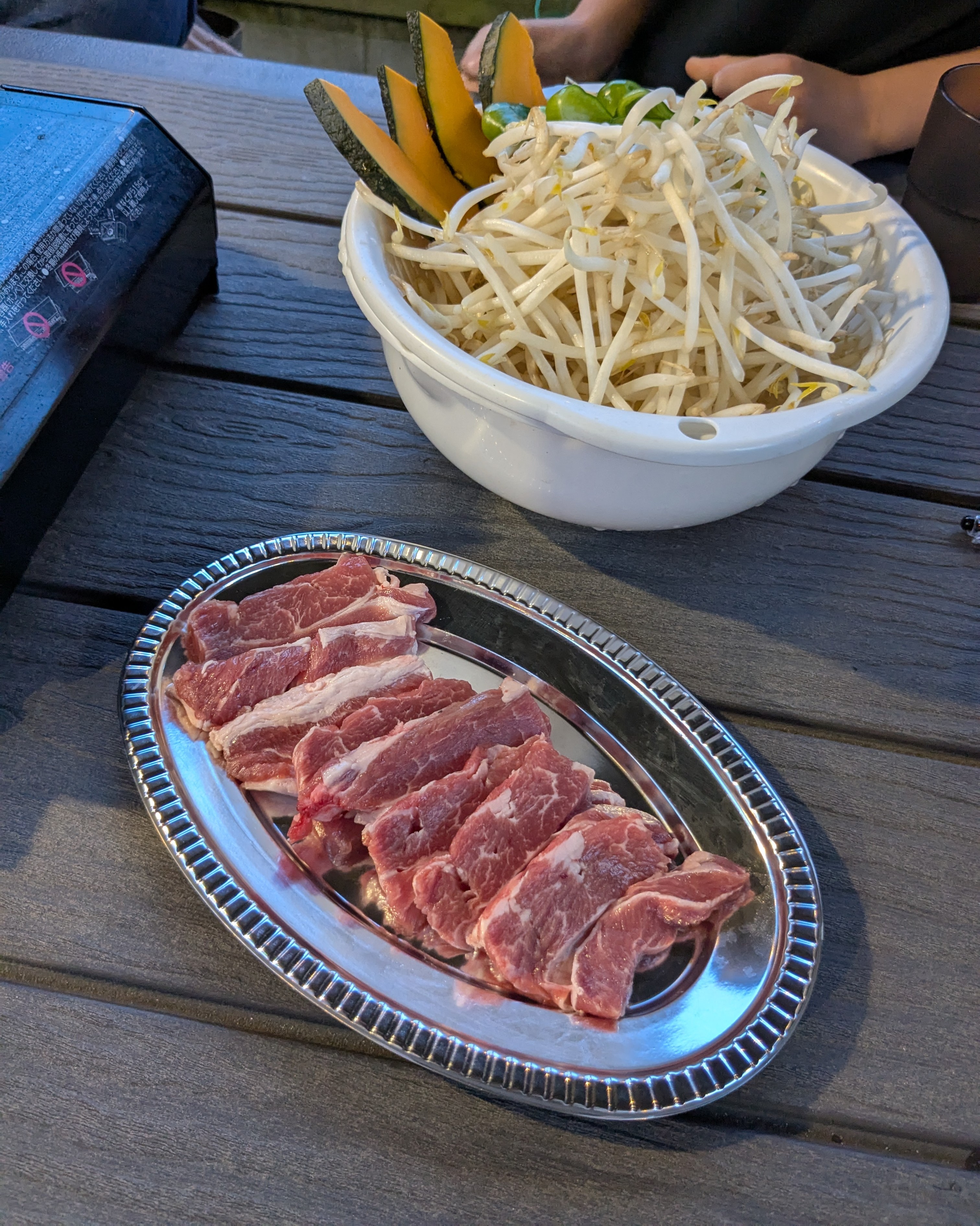 千葉県勝浦市　子連れ夕食　ジンギスカン庭　上ラムカルビとダブルセット