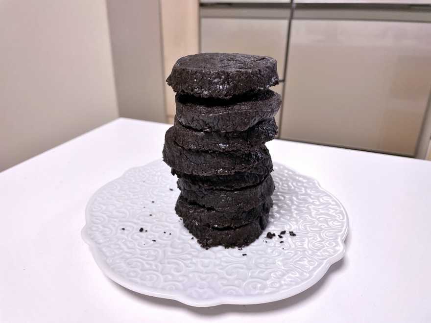 アイスボックスクッキー ブラックココア レシピ ハロウィン むらさき ココアバタークッキー