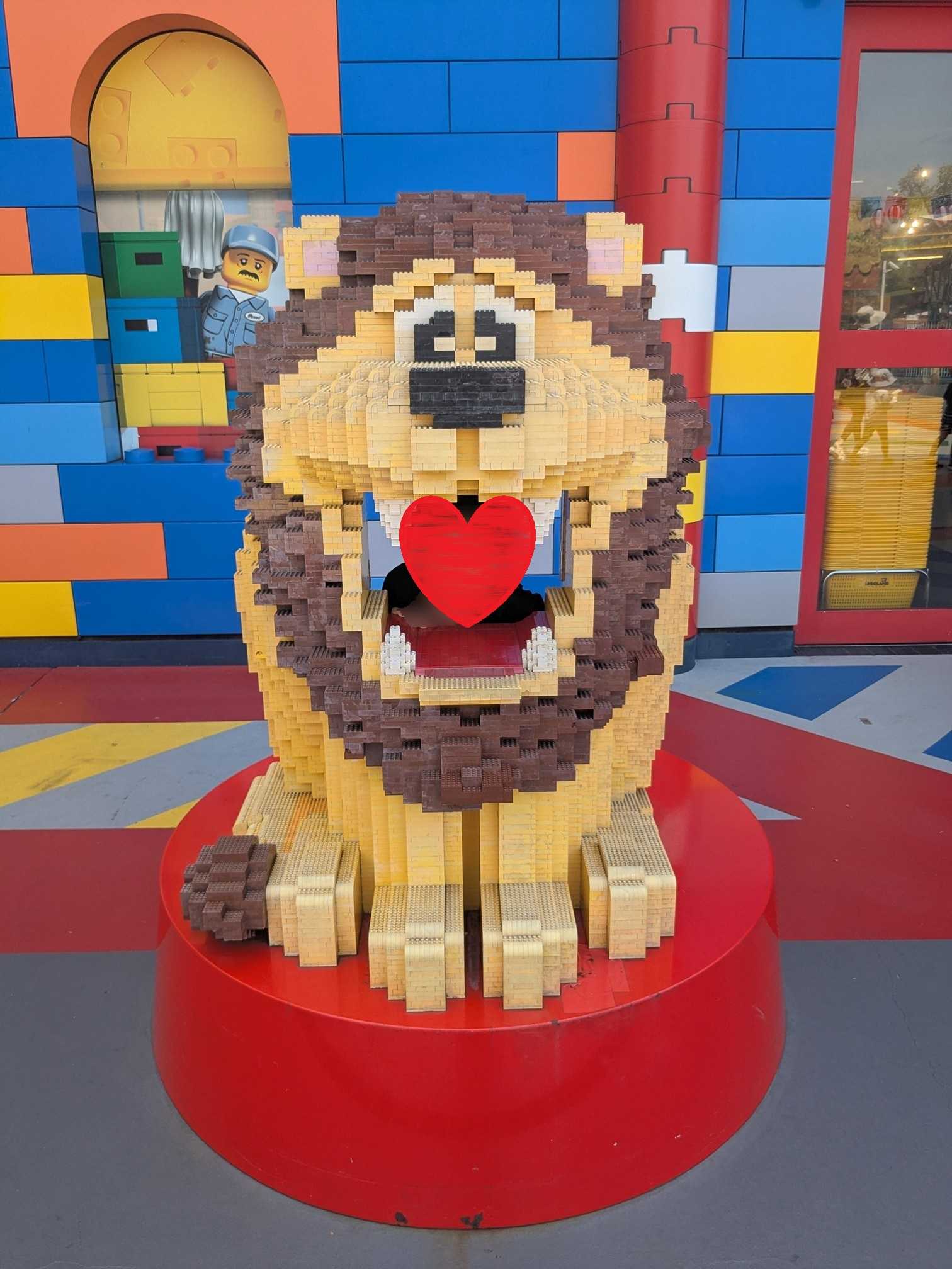 レゴランドジャパン　入口近くのフォトスポット