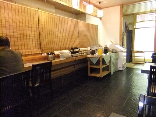 栗原4丁目・江戸一西新井館のドリンクコーナー