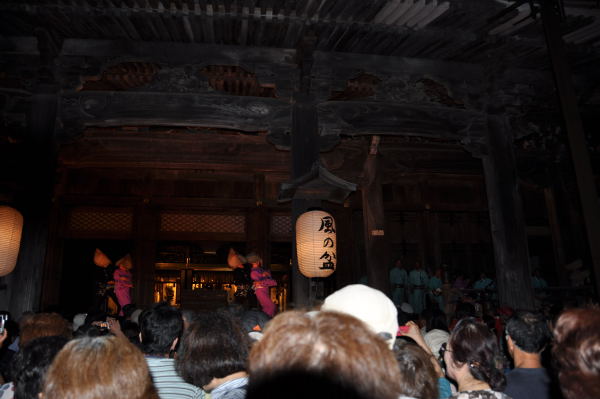 風の盆　聞名寺