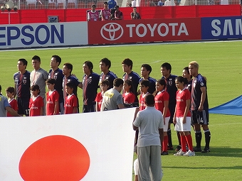 サッカー　日本代表　オマーン