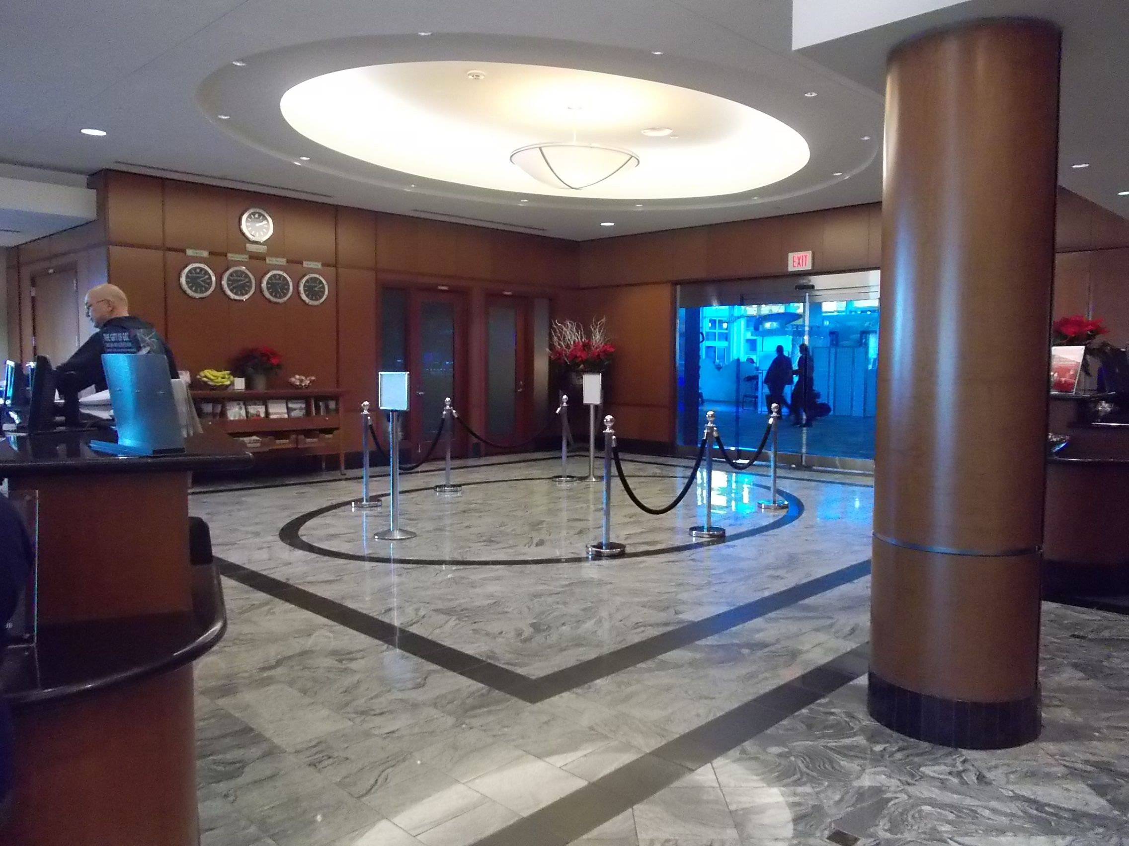 ミネアポリス セントポール国際空港 デルタ スカイクラブ 2018.12.17 ラスベガス ロサンゼルスの旅 楽天ブログ