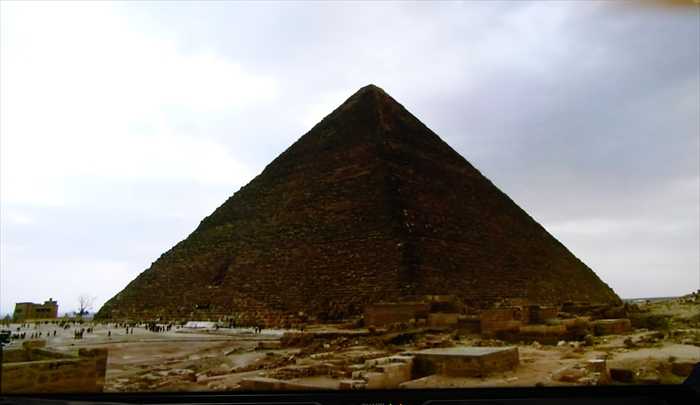 大 ピラミッド 七 つの 謎