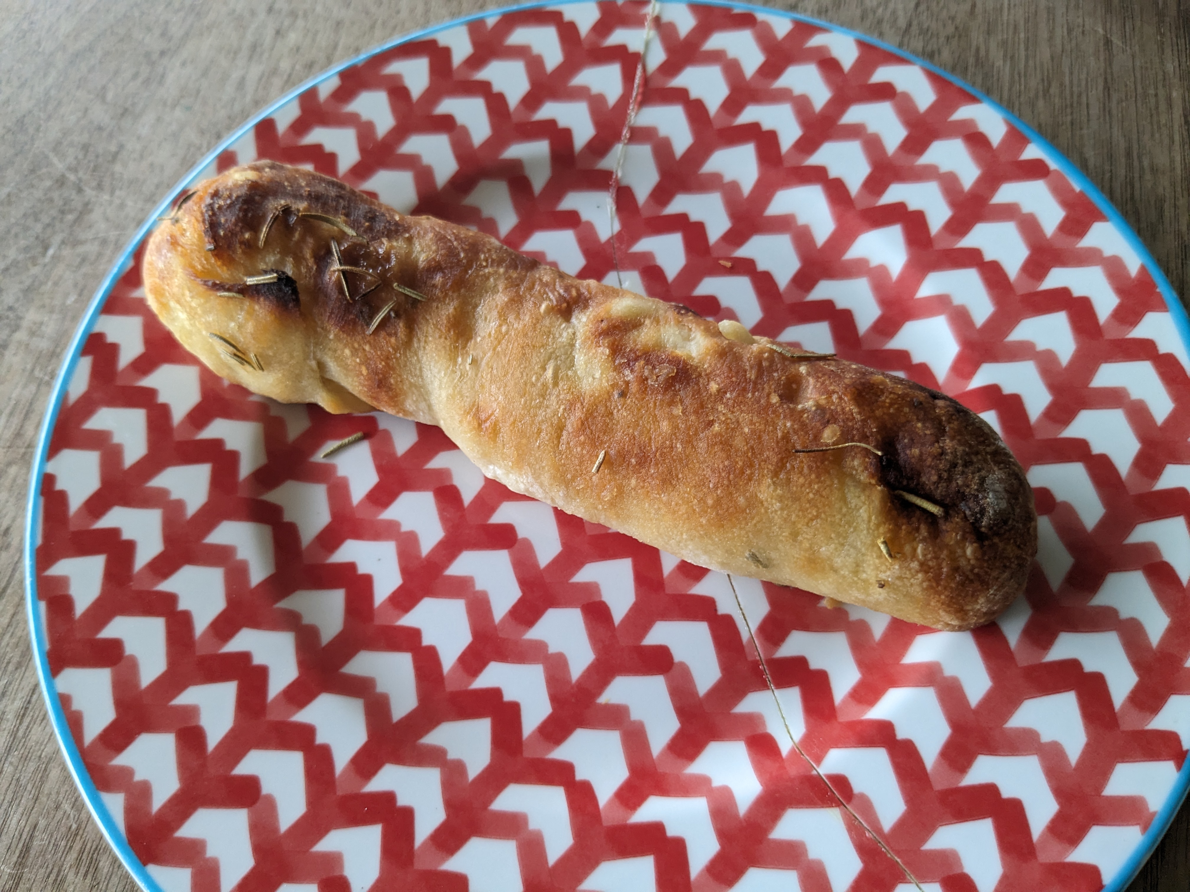 岡山市パン屋パブリックの通販　じゃがいもとローズマリーのバトン