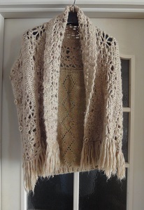 ショールからボレロに正面