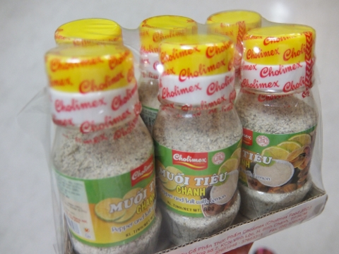 ベトナム　土産　レモン味塩コショウ