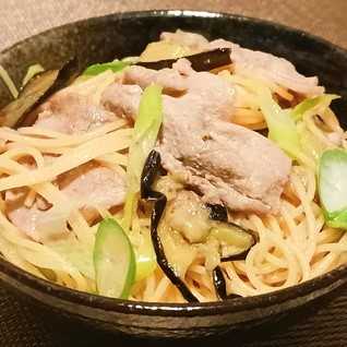 ゴマ油香る！茄子とネギの味噌和風パスタ