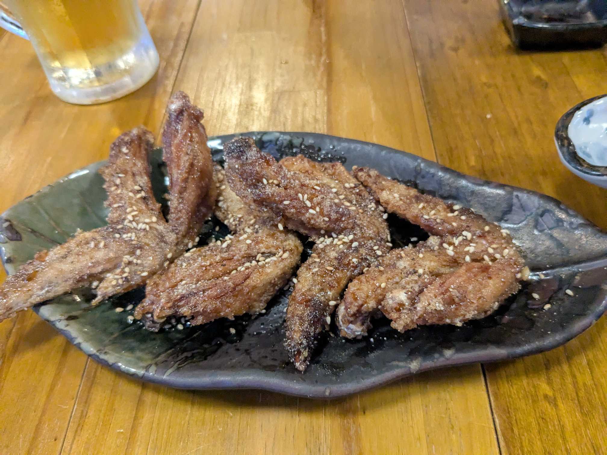 西表島 ゆんたく酒場 八重山　子連れ夕食　手羽の唐揚げ　黒糖ダレ