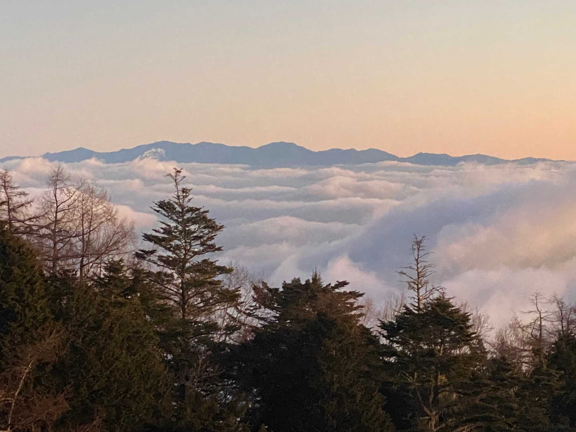 冬の七面山（1,982m・山梨百名山）に登る（5）敬慎院からのご来光 | 醍醐山と下部（しもべ）温泉 - 楽天ブログ