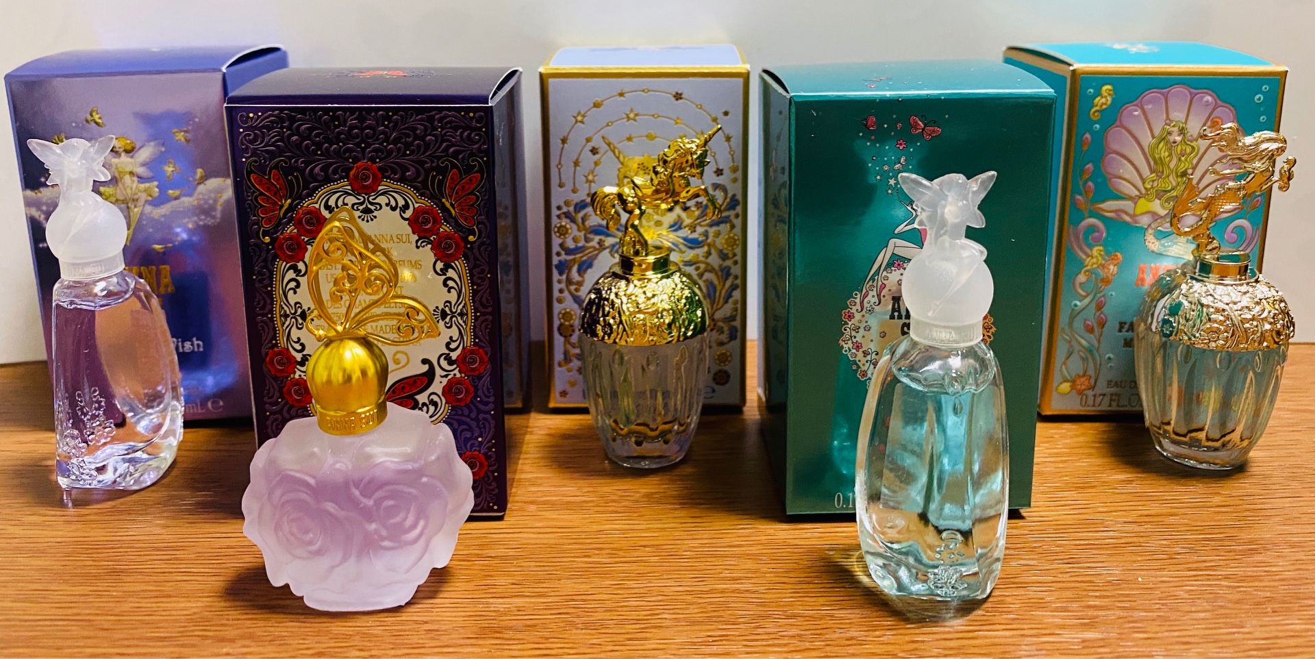 ANNA SUI 香水ミニボトルセット www.pegasusforkids.com