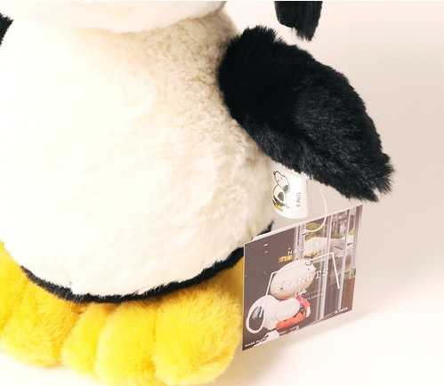 レアで愛らしい！ペリカンズのマスコット着ぐるみを着たスヌーピーが