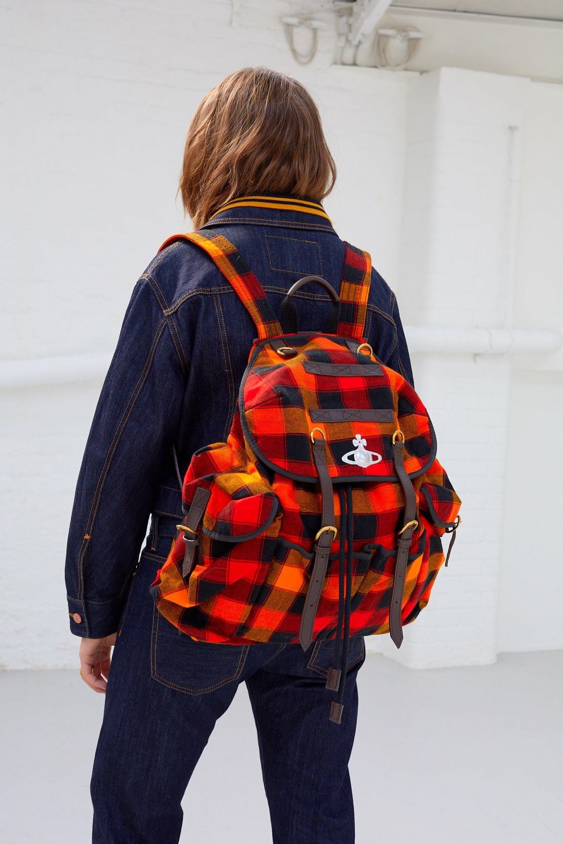 In Collaboration With The Ethical Fashion Initiative Efi And Artisan Fashion Vivienne Westwood Has Produced Over A Thousand Bags For Autumn Winter 18 19 Usin ｎａｎａヴィヴィアンウエストウッド通信 楽天ブログ