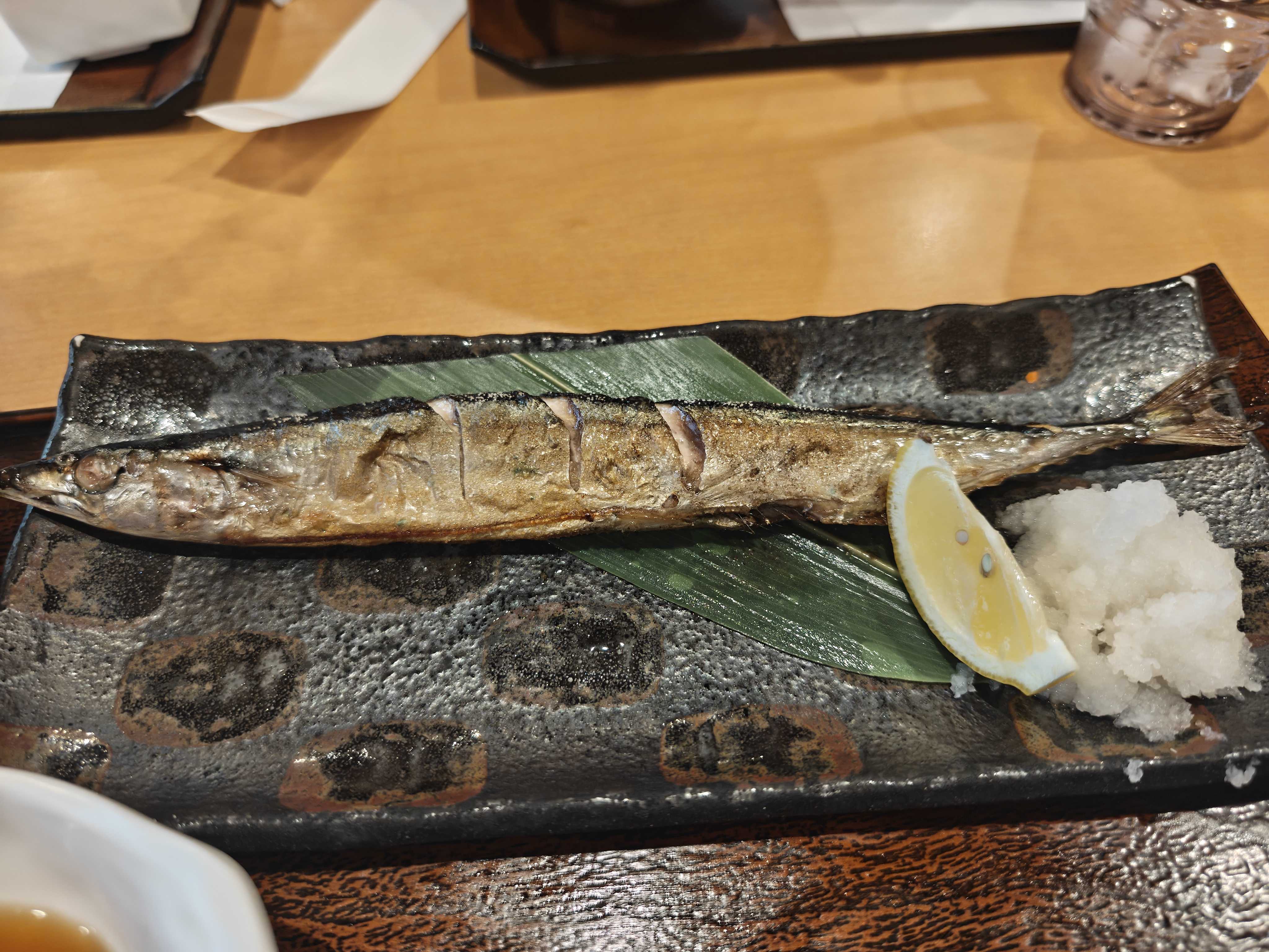 JFA夢フィールド 幕張温泉 湯楽の里 レストラン　夕食　さんま塩焼き 天ぷら定食