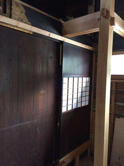 階段周辺のリノベーション 引き戸の修理と取り付け 美渓遊釣 楽天ブログ