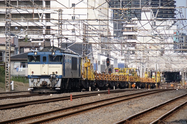 EF64 1052牽引 甲府ロングチキ工臨空返却 & EF81 134牽引 ケヨ209系 秋田配給2