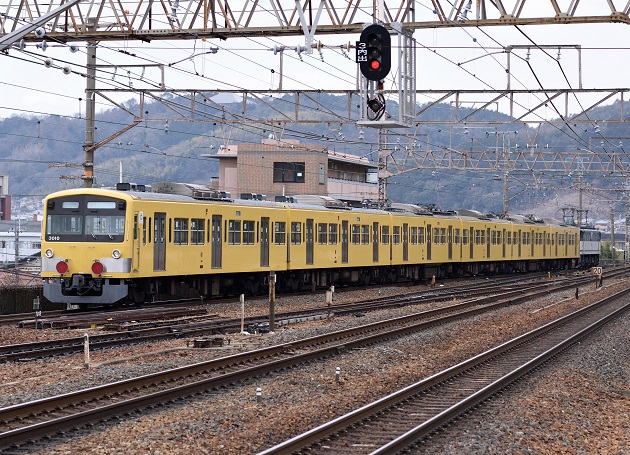 EF65-2083 2015.02.10 甲8481レ　西武3000系　3.jpg