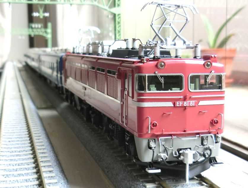 ムサシノモデル EF66 1次形 14号機 ムサシノモデルのEF81-81号機牽引KATO14系客車 | HOゲージの世界へ
