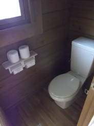 コテージ内　洋式トイレ
