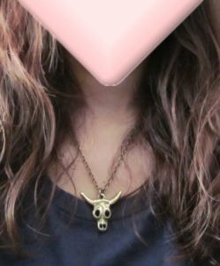 Vanessa Mooney ホルンチャームネックレス Brass 5200円→1000円+メール便160円Big Appl3.JPG