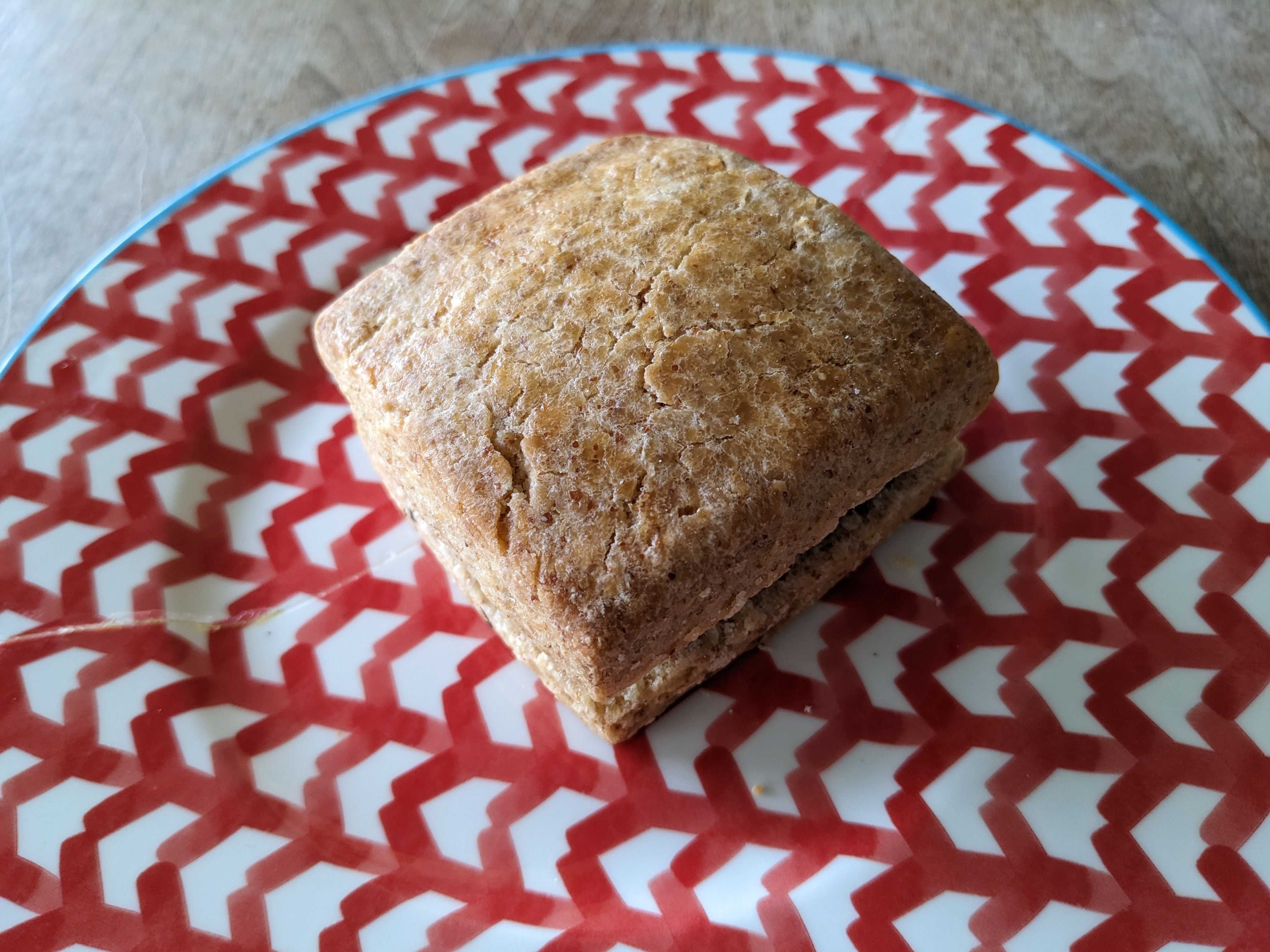 ベーグルリコカフェの酵母胚芽SCONEショコラクリームチーズ純正ココア使用