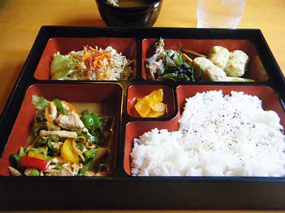 アメリカンステーションの「スタミナ炒め」-1♪