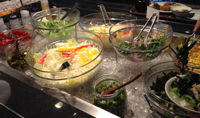 ベッセルホテルカンパーナ沖縄朝食サラダ